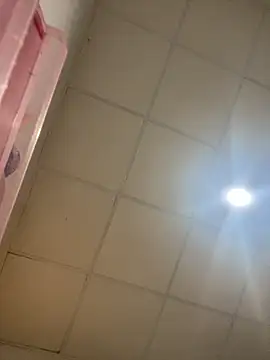 sofilop online show from September 21, 2025, 10:22 pm