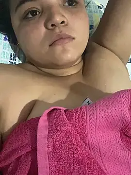 sofilop online show from September 22, 2025, 9:28 pm