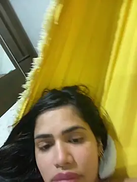 danilyns online show from October 28, 2025, 11:40 pm