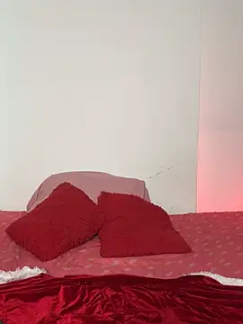 Dark chanel online show from April 12, 2026, 3:44 am