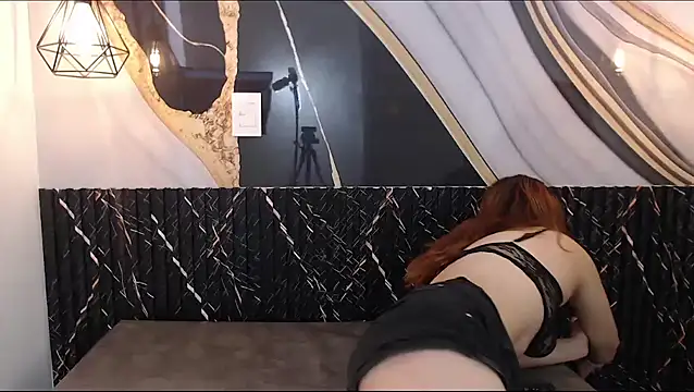 PilarArias online show from November 22, 2025, 12:48 pm