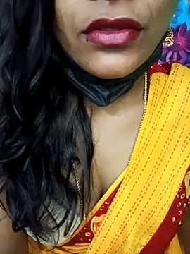 Snapshot of Divya_Spandhana_90 chatting on October 14, 2025, 6:31 pm Divya Spandhana 90 online show from October 14, 2025, 6:31 pm