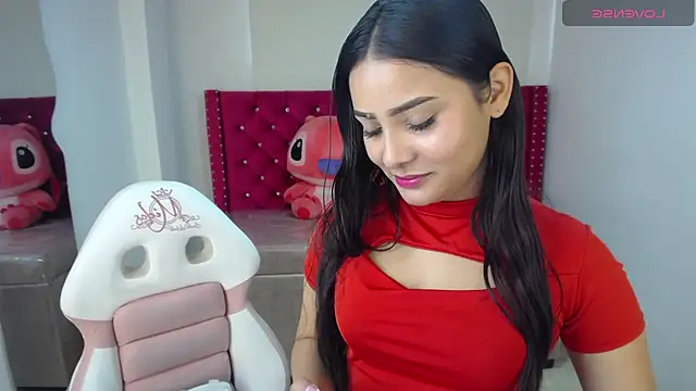 Ariannaa m online show from November 11, 2025, 4:51 pm