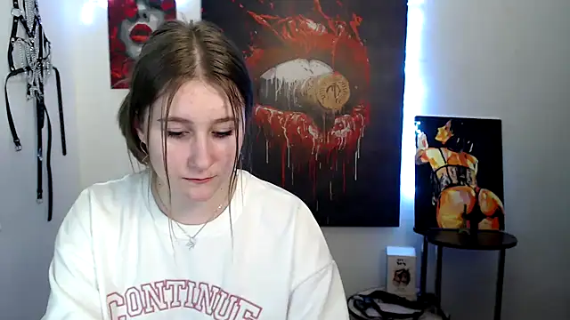 Milka kamila online show from March 2, 2026, 2:57 pm