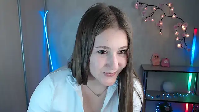 Snapshot of Milka_kamila chatting on May 26, 2026, 12:34 pm Milka kamila online show from May 26, 2026, 12:34 pm