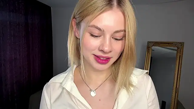 Lil Elisa online show from September 17, 2025, 10:17 am