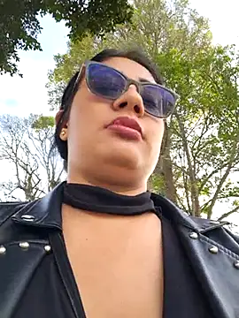 Monse--145 online show from April 30, 2026, 8:57 pm