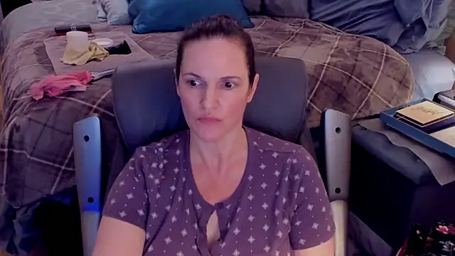 Snapshot of ninajaymes chatting on January 14, 2025, 1:36 am ninajaymes online show from January 14, 2025, 1:36 am