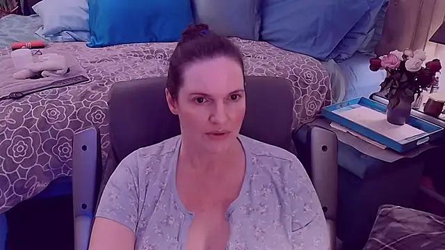 Snapshot of ninajaymes chatting on February 9, 2025, 6:01 am ninajaymes online show from February 9, 2025, 6:01 am