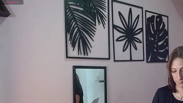 amara rousse1 online show from April 21, 2026, 12:55 pm