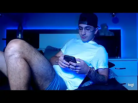 Snapshot of eriikjoness chatting on October 4, 2025, 4:21 am eriikjoness online show from October 4, 2025, 4:21 am