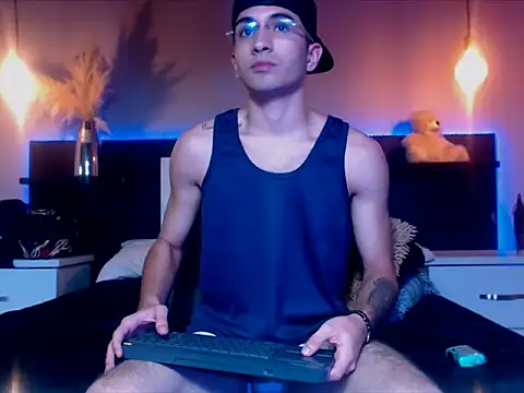 Snapshot of eriikjoness chatting on October 9, 2025, 4:43 am eriikjoness online show from October 9, 2025, 4:43 am