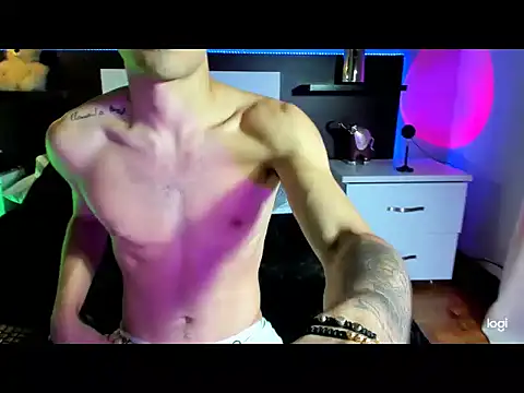 Snapshot of eriikjoness chatting on November 12, 2025, 3:07 am eriikjoness online show from November 12, 2025, 3:07 am