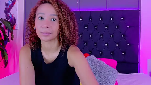 Snapshot of JennyLawrence chatting on September 29, 2025, 7:51 pm JennyLawrence online show from September 29, 2025, 7:51 pm
