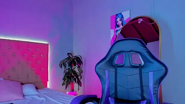 JennyLawrence online show from November 22, 2025, 7:46 pm