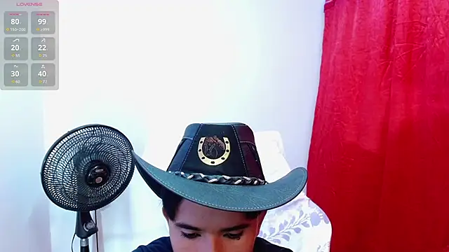Snapshot of DayroDuran chatting on October 11, 2025, 6:50 pm DayroDuran online show from October 11, 2025, 6:50 pm