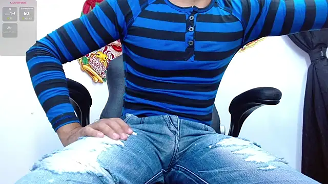 Snapshot of DayroDuran chatting on November 22, 2025, 6:40 pm DayroDuran online show from November 22, 2025, 6:40 pm