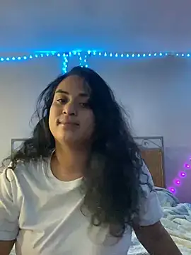 SoakedUpKitty- online show from August 5, 2026, 5:43 am