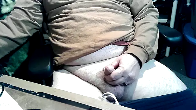 georgew62 online show from November 28, 2025, 4:48 am