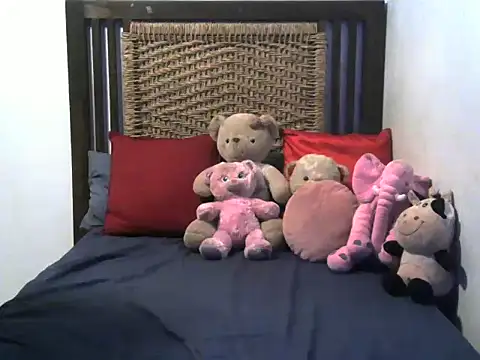 Snapshot of Ruestollar chatting on October 14, 2025, 5:03 pm Ruestollar online show from October 14, 2025, 5:03 pm