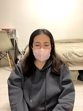 NATSUMI00 online show from November 26, 2025, 3:35 pm