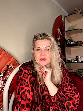 Nayvessa online show from December 5, 2025, 8:05 pm