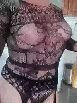 MiriandZacki online show from November 18, 2025, 11:47 am