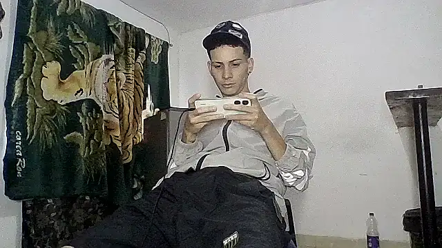 sam hottt online show from September 24, 2025, 8:12 pm