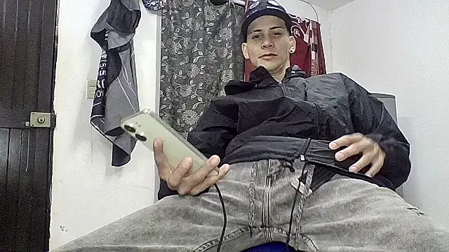 sam hottt online show from September 27, 2025, 10:48 pm