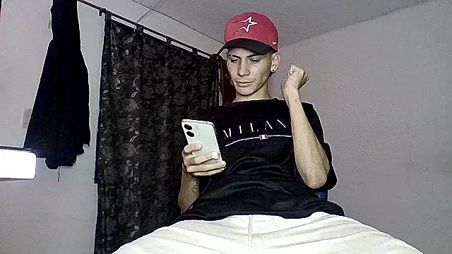 sam hottt online show from October 1, 2025, 5:46 am
