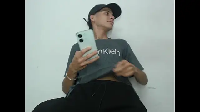 sam hottt online show from October 18, 2025, 12:13 am