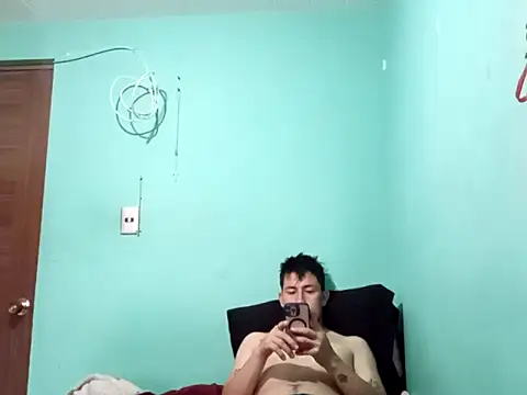 Snapshot of True_Di chatting on September 20, 2025, 11:22 am True Di online show from September 20, 2025, 11:22 am