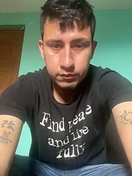 Snapshot of True_Di chatting on February 14, 2026, 6:37 pm True Di online show from February 14, 2026, 6:37 pm