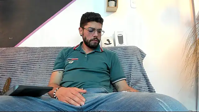 DanteWinter online show from March 29, 2026, 3:39 am