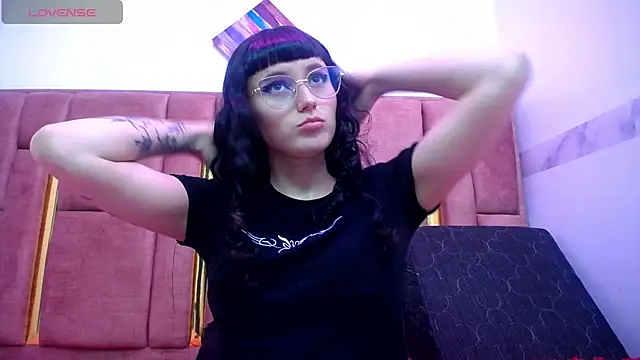 XBODTRIIPX online show from October 1, 2025, 3:45 am