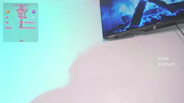 Sweet poetryy online show from March 8, 2026, 2:32 pm