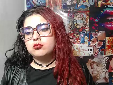 Curvy-Queen online show from September 25, 2025, 3:43 am