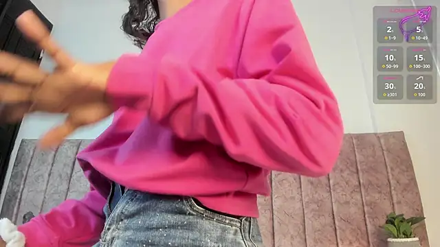 Ambeer fox  online show from March 23, 2026, 1:26 pm