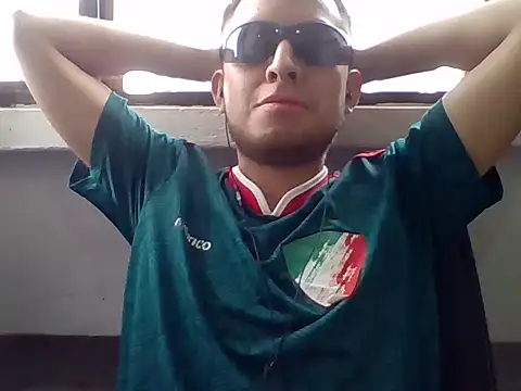 aczinovelez342 online show from November 2, 2025, 8:11 pm