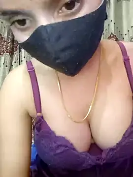 wow couple online show from December 1, 2025, 2:33 pm