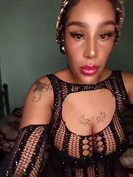 Snapshot of Queen_Amara chatting on September 29, 2025, 3:00 am Queen Amara online show from September 29, 2025, 3:00 am