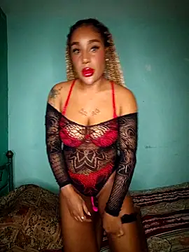 Snapshot of Queen_Amara chatting on October 26, 2025, 2:39 am Queen Amara online show from October 26, 2025, 2:39 am