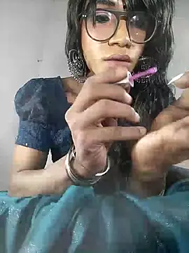 Winterbunny95 online show from October 9, 2025, 7:23 pm