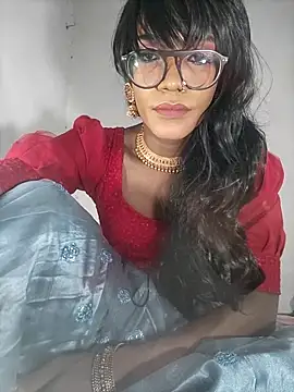 Winterbunny95 online show from October 13, 2025, 8:42 pm
