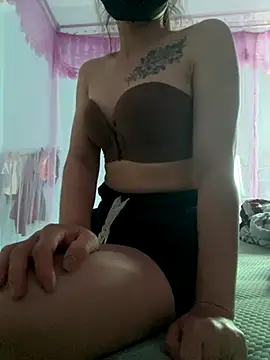 Snapshot of SuhyoCii chatting on September 14, 2025, 3:05 am SuhyoCii online show from September 14, 2025, 3:05 am