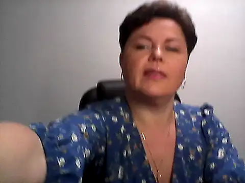 EllaLove2277 online show from November 17, 2025, 3:51 pm