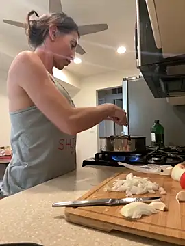 Snapshot of NurseStephania chatting on September 17, 2025, 6:53 pm NurseStephania online show from September 17, 2025, 6:53 pm