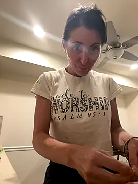 Snapshot of NurseStephania chatting on September 23, 2025, 11:30 pm NurseStephania online show from September 23, 2025, 11:30 pm