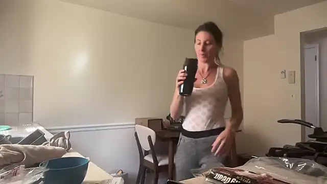 Snapshot of NurseStephania chatting on October 9, 2025, 3:32 pm NurseStephania online show from October 9, 2025, 3:32 pm