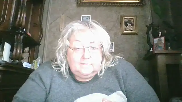 Lala-Love56 online show from November 7, 2025, 12:05 pm